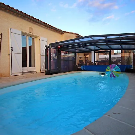 Magnifique Avec Piscine Chauffee Pres De La Citee Villa *