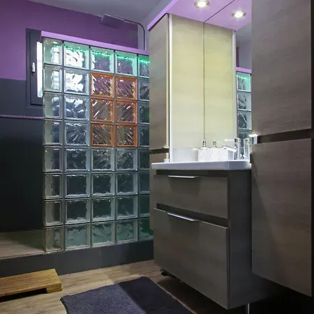 Magnifique Avec Piscine Chauffee Pres De La Citee *